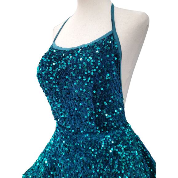 NWT Teal Halter Scoop Neck Sequin Short Dress - Picture 8 of 13